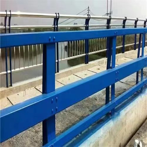 聚鑫 湖南防护护栏 防止行人和车辆误入河道 厂家供应 售后无忧