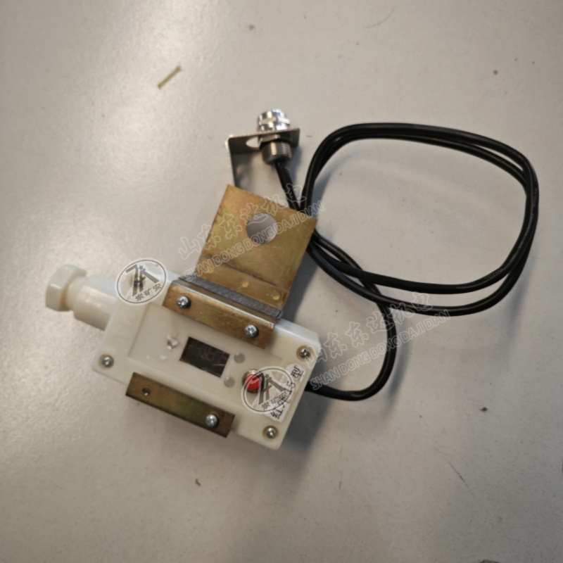 银矿用皮带机头机尾洒水降尘 GWD100温度传感器 节能安全