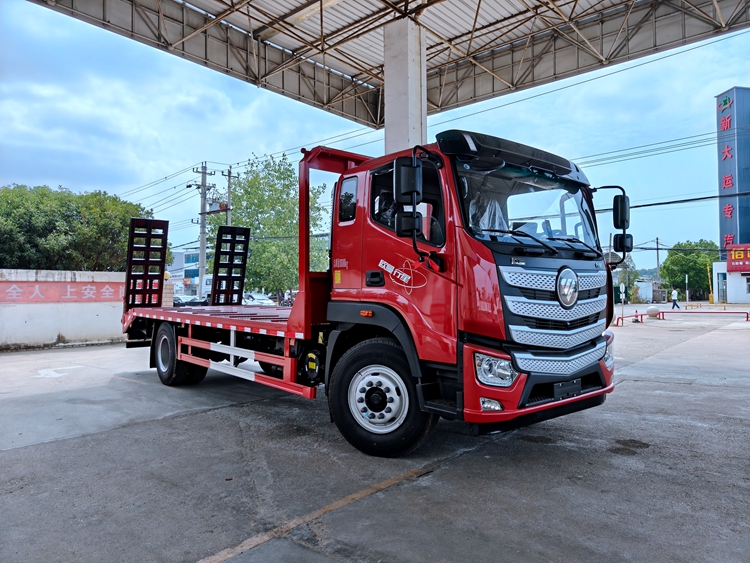 福田欧曼行星6.8米平板车 120-150挖机拖车