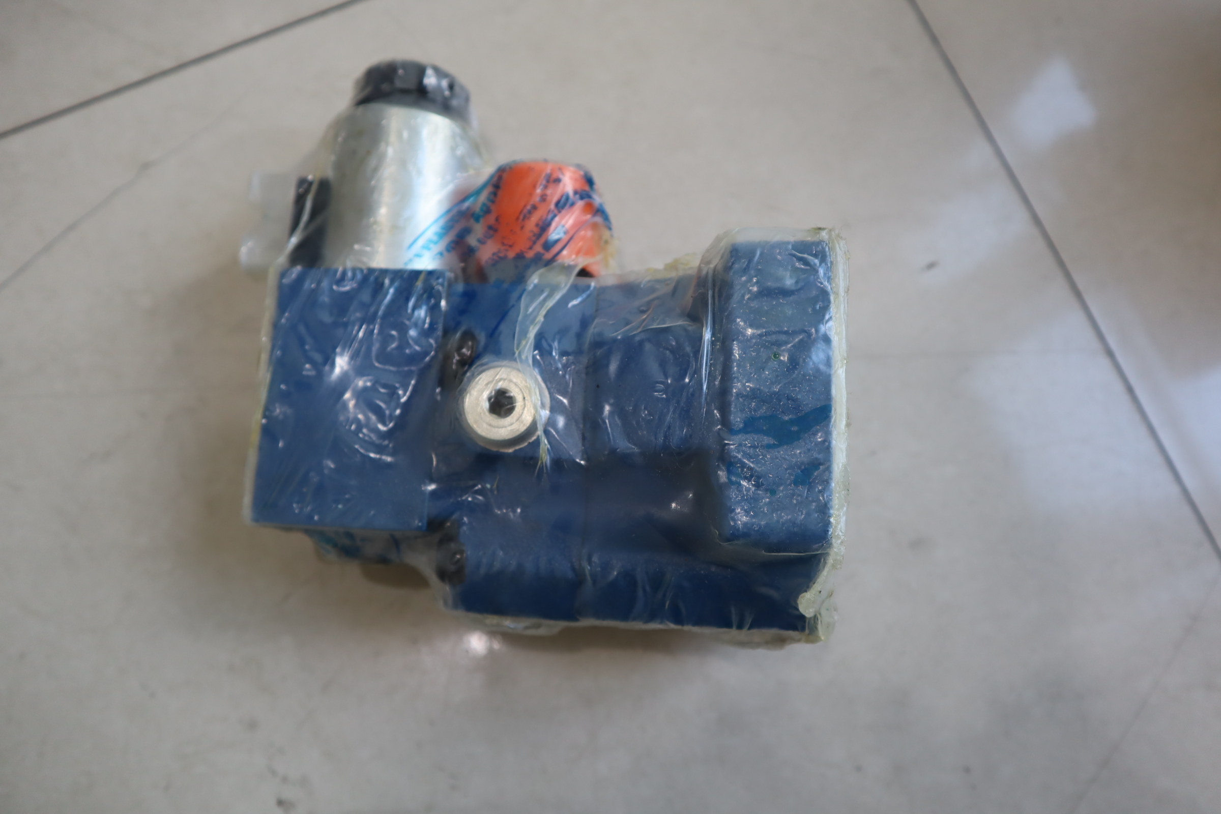 DBW10B2-5X/350-6EG24N9K4 R900925192 力士乐REXROTH溢流阀