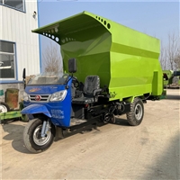 养牛场电动撒料车 3立方饲料投料车 自动混合搅拌撒草车