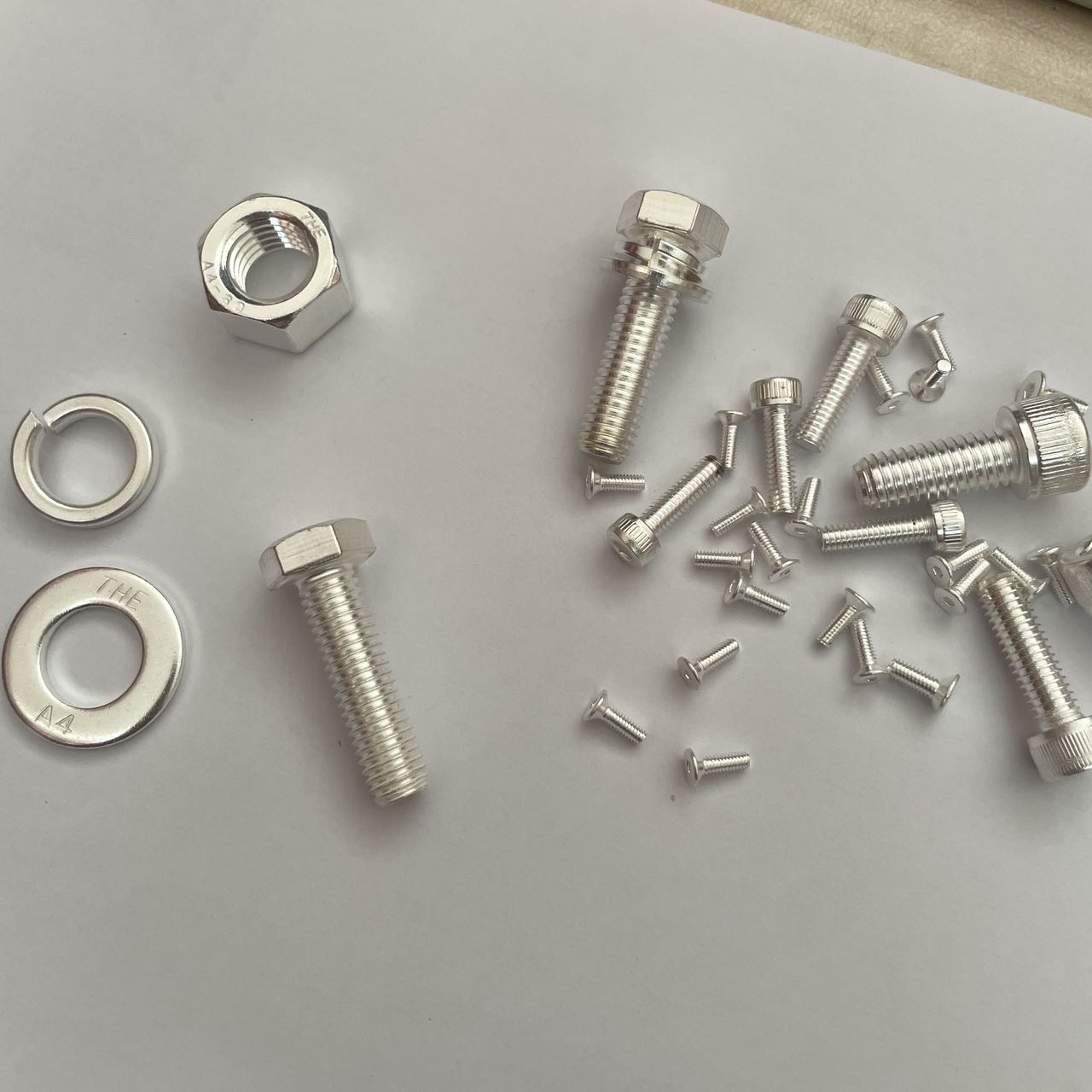 镀银不锈钢螺丝