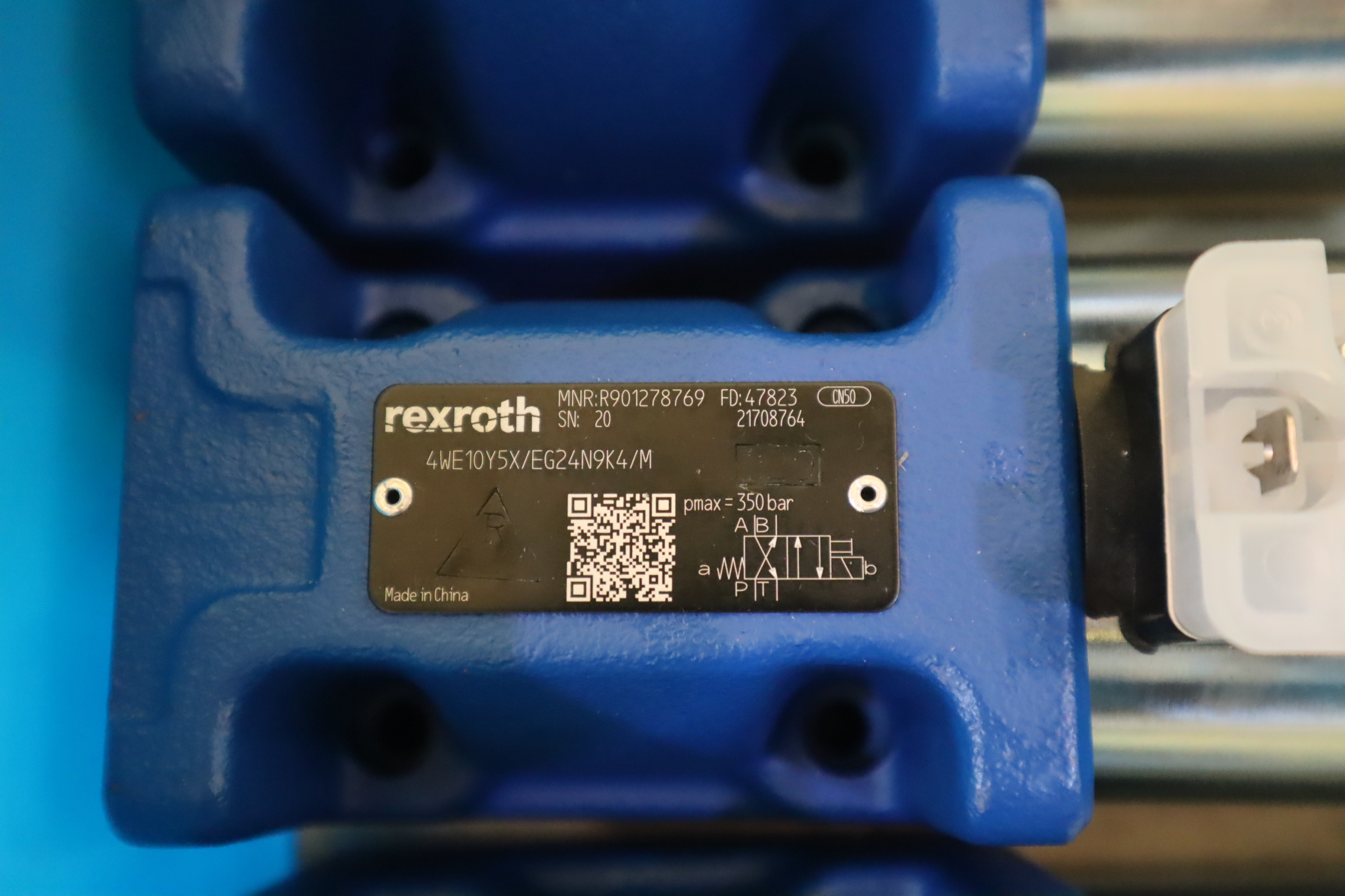 4WE10Y5X/EG24N9K4/M R901278769 德国力士乐REXROTH电磁阀