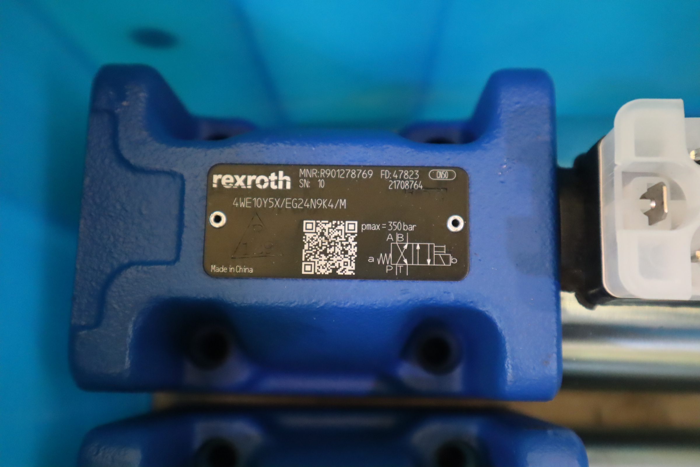 4WE10Y5X/EG24N9K4/M R901278769 德国力士乐REXROTH电磁阀