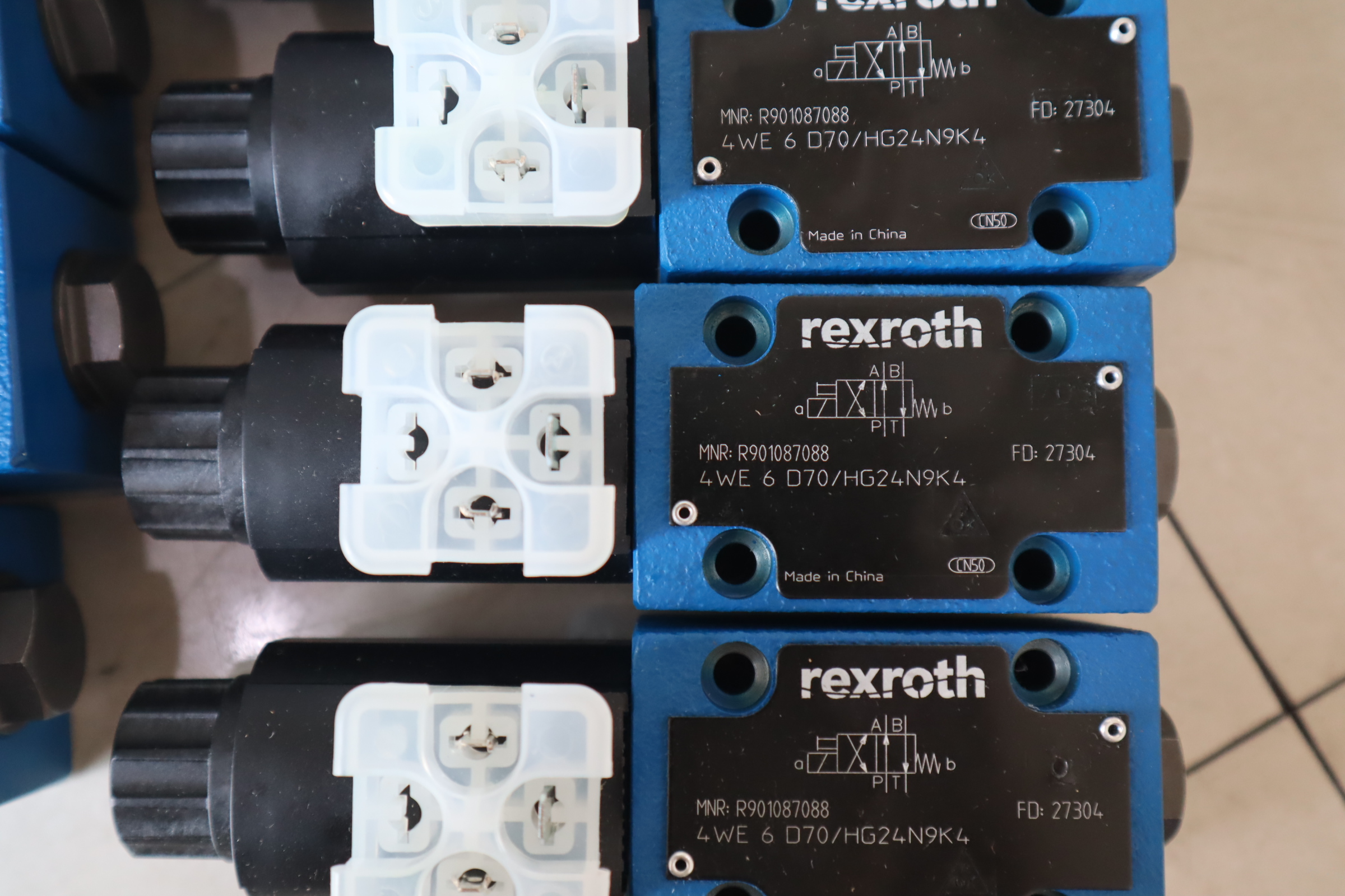 4WE6D70/HG24N9K4 R901087088  德国力士乐REXROTH电磁阀