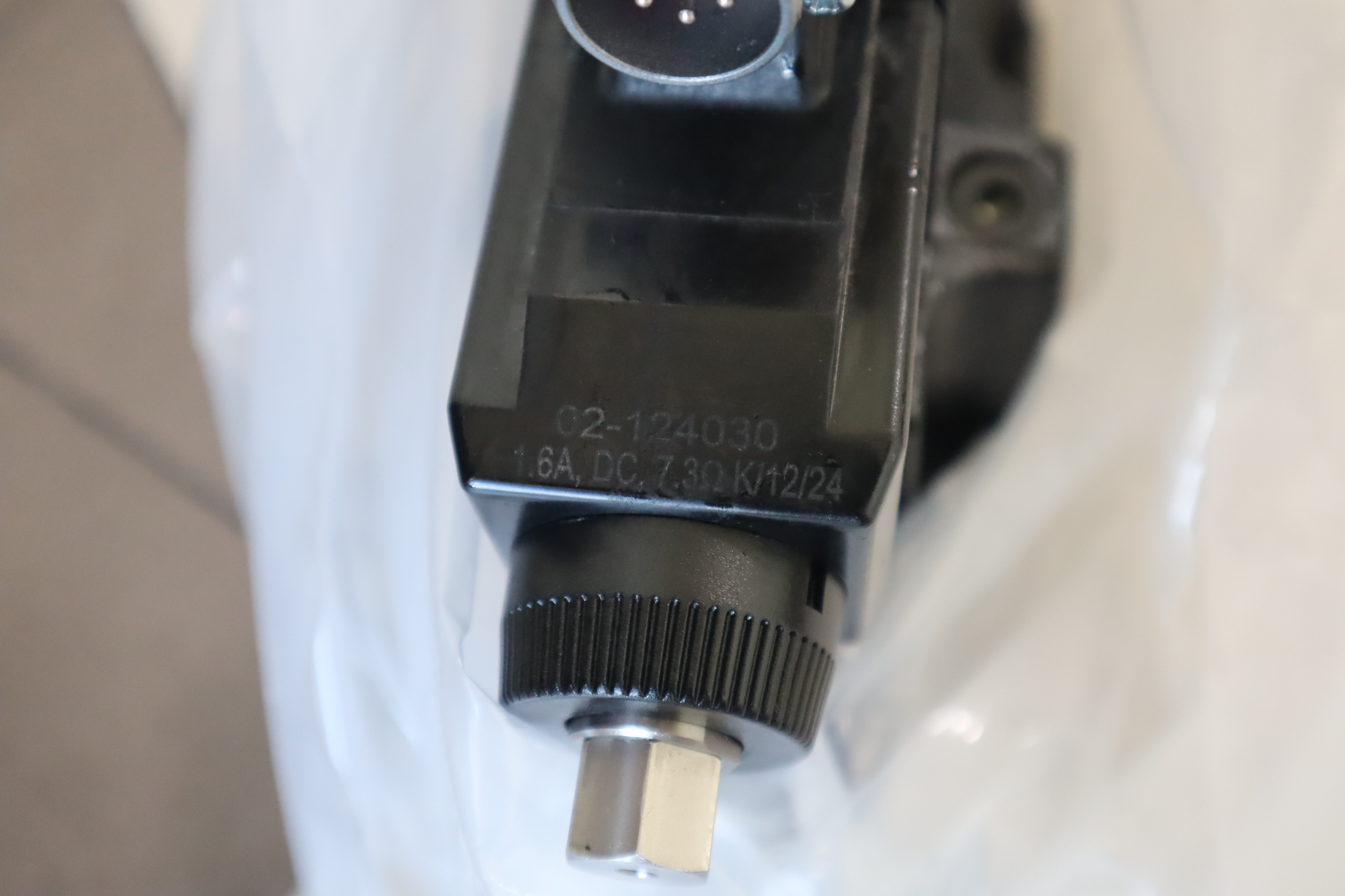 KBDG5V-7-2C180N100-M1-M1-PE7-H1-20 威格士VICKERS丹佛斯DANFOSS