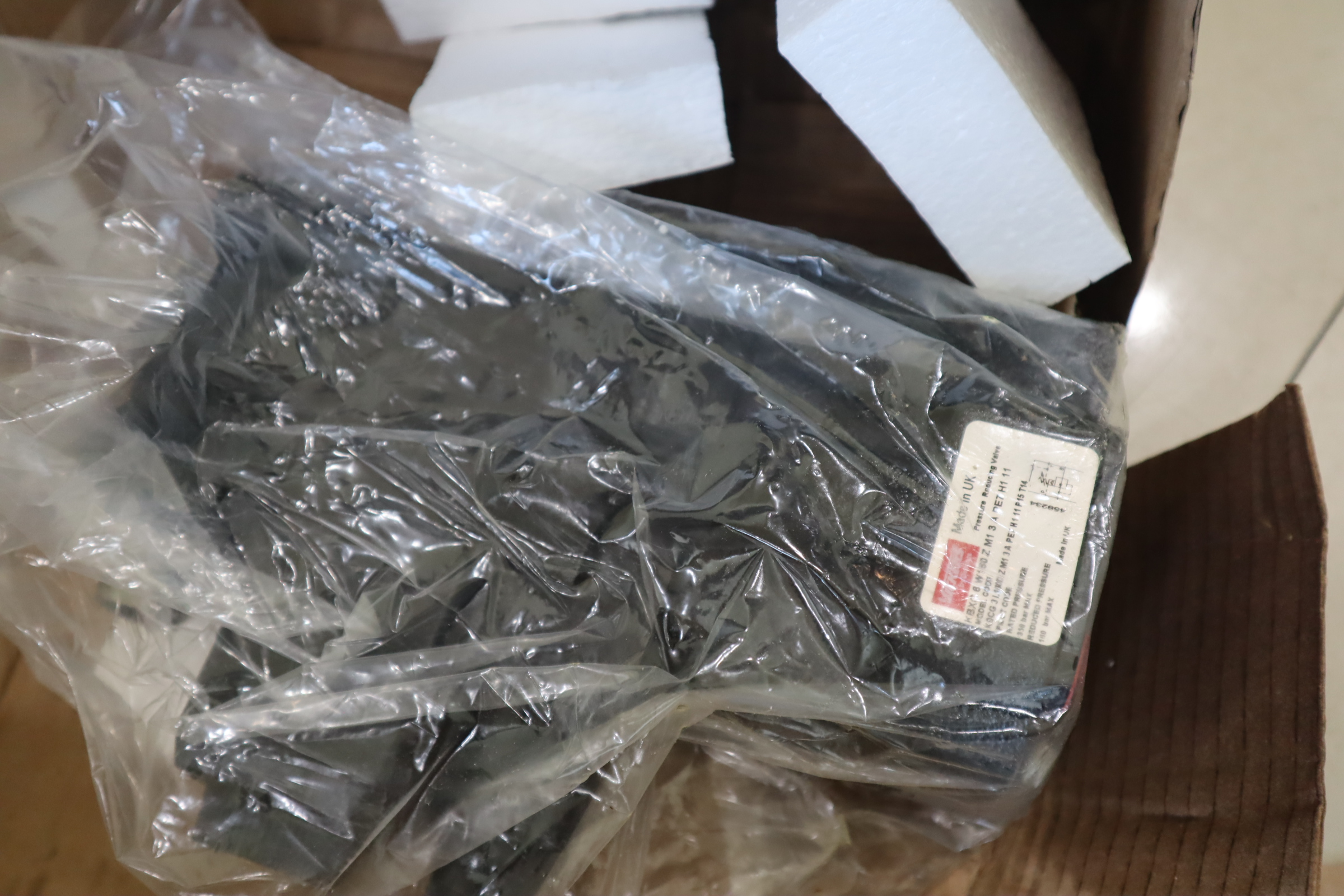 KBXG 6 W160 Z M1 3 A PE7 H1 11 863AN00004A 威格士VICKERS阀