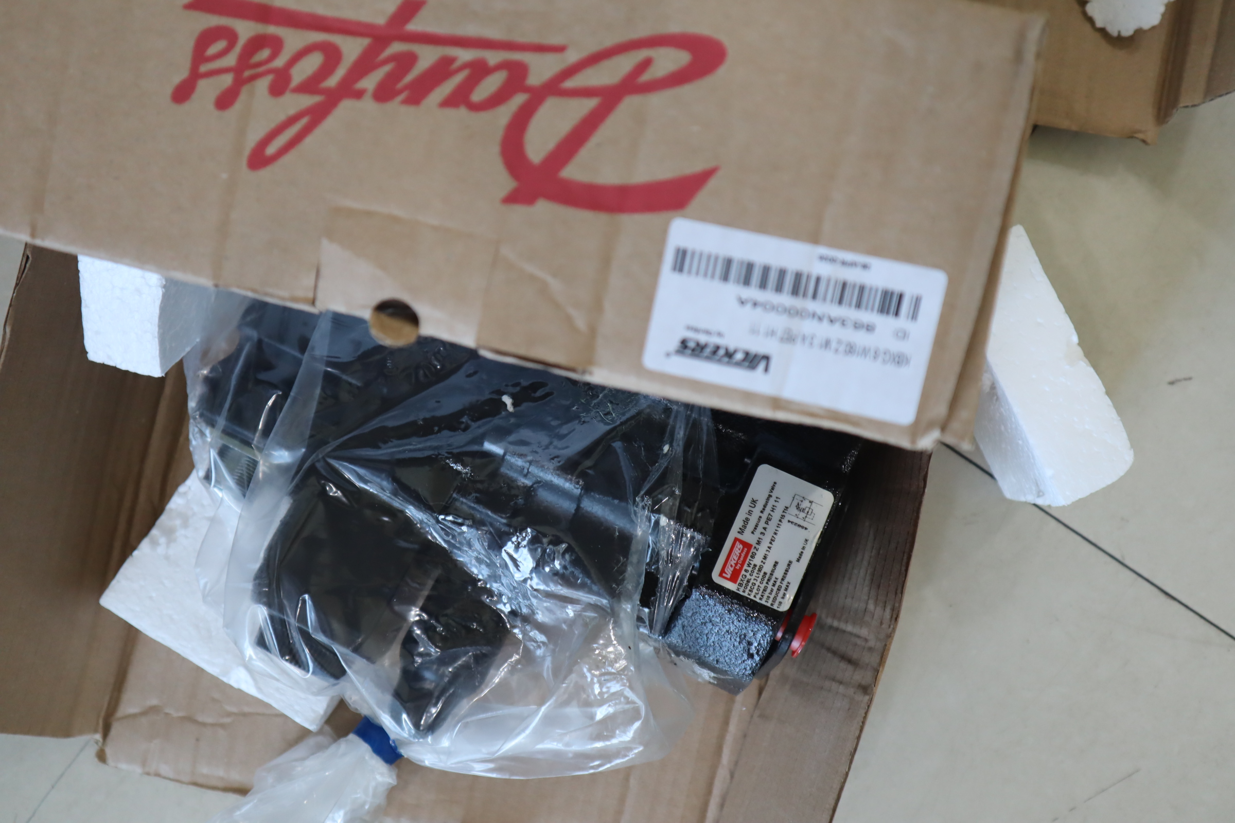 KBXG 6 W160 Z M1 3 A PE7 H1 11 863AN00004A 威格士VICKERS阀