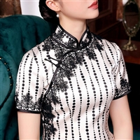 静安老旗袍回收   免费上门  当场结算   老银元回收