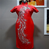 上海高价回收老戏服   长衫衣服   短袖旗袍  现场估价  随时支付