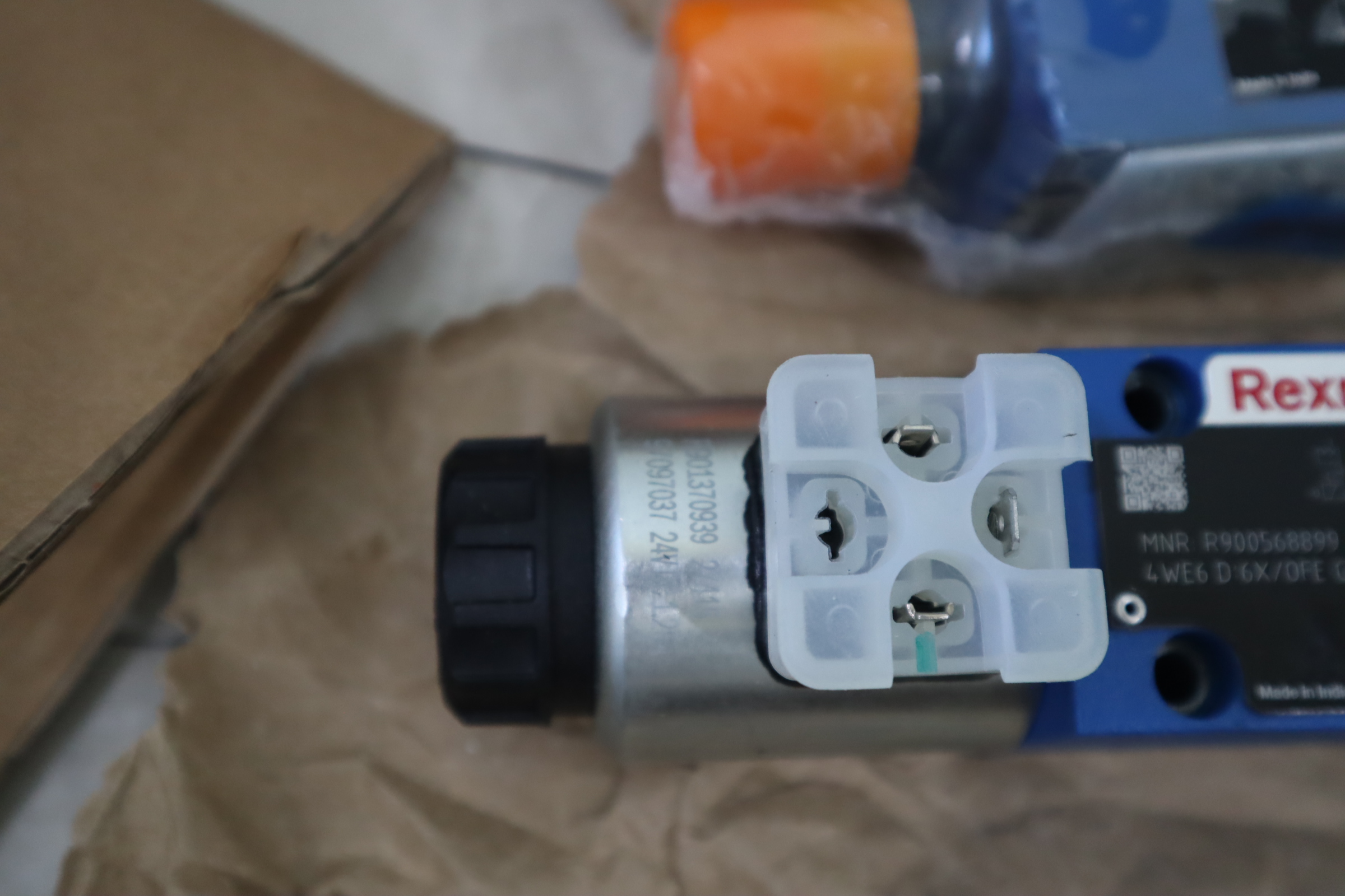 4WE6D6X/OFEG24N9K4/B10 R900568899 德国力士乐REXROTH电磁阀