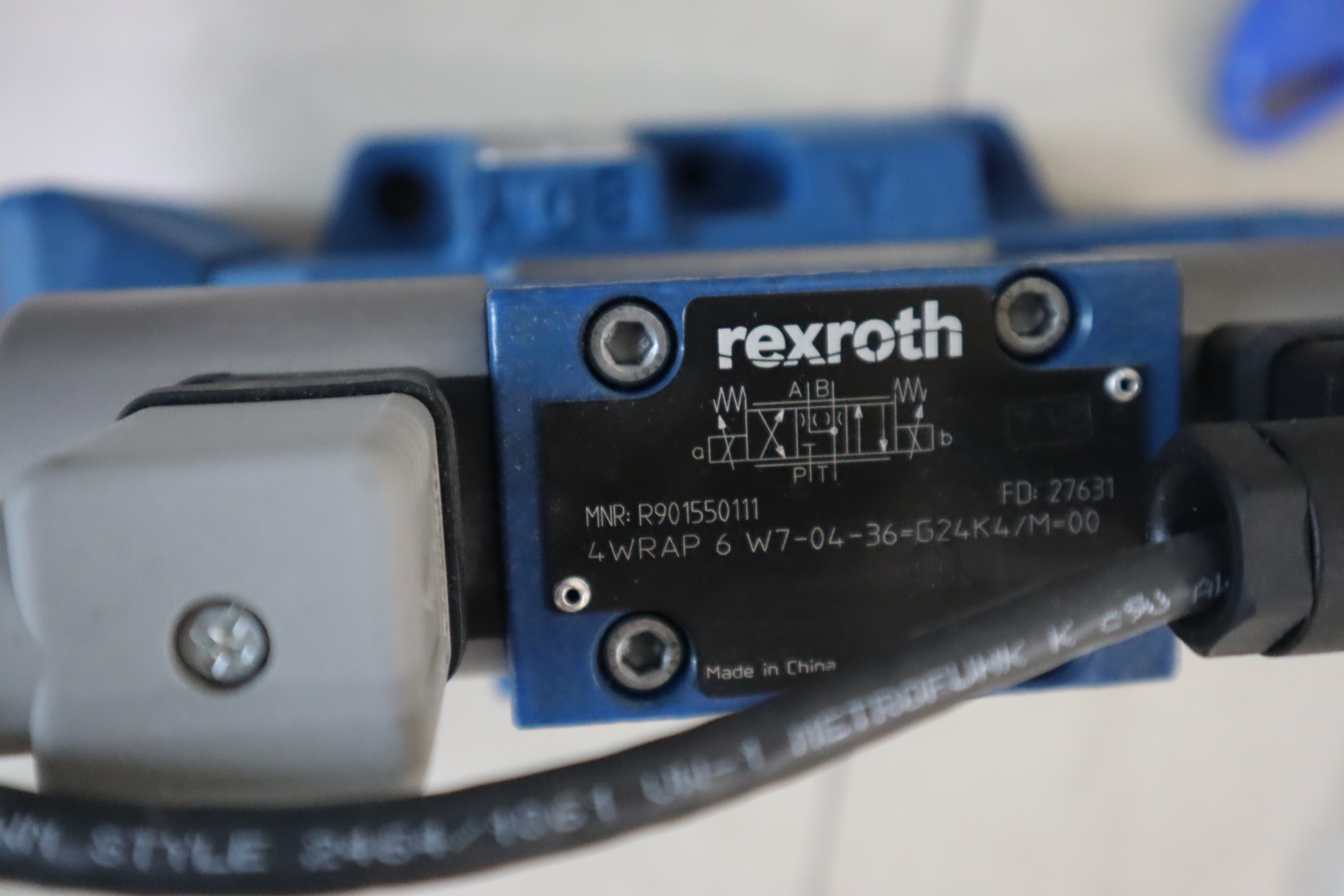 4WRKE16E200L-35/6EG24EK31/A1D3M R900727361 力士乐REXROTH