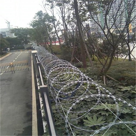 镀锌防攀爬滚刀刺120g刀片刺网围墙防爬拉力刮刀防盗网颜色