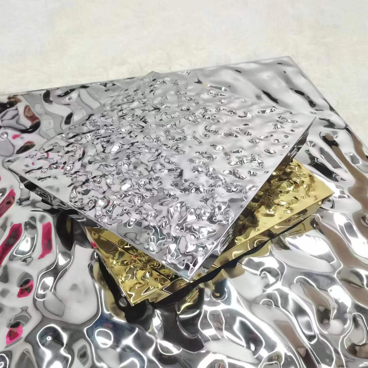 金霸泰 镜面 不锈钢扣板 火锅原料生产防油污吊顶 厂家发货