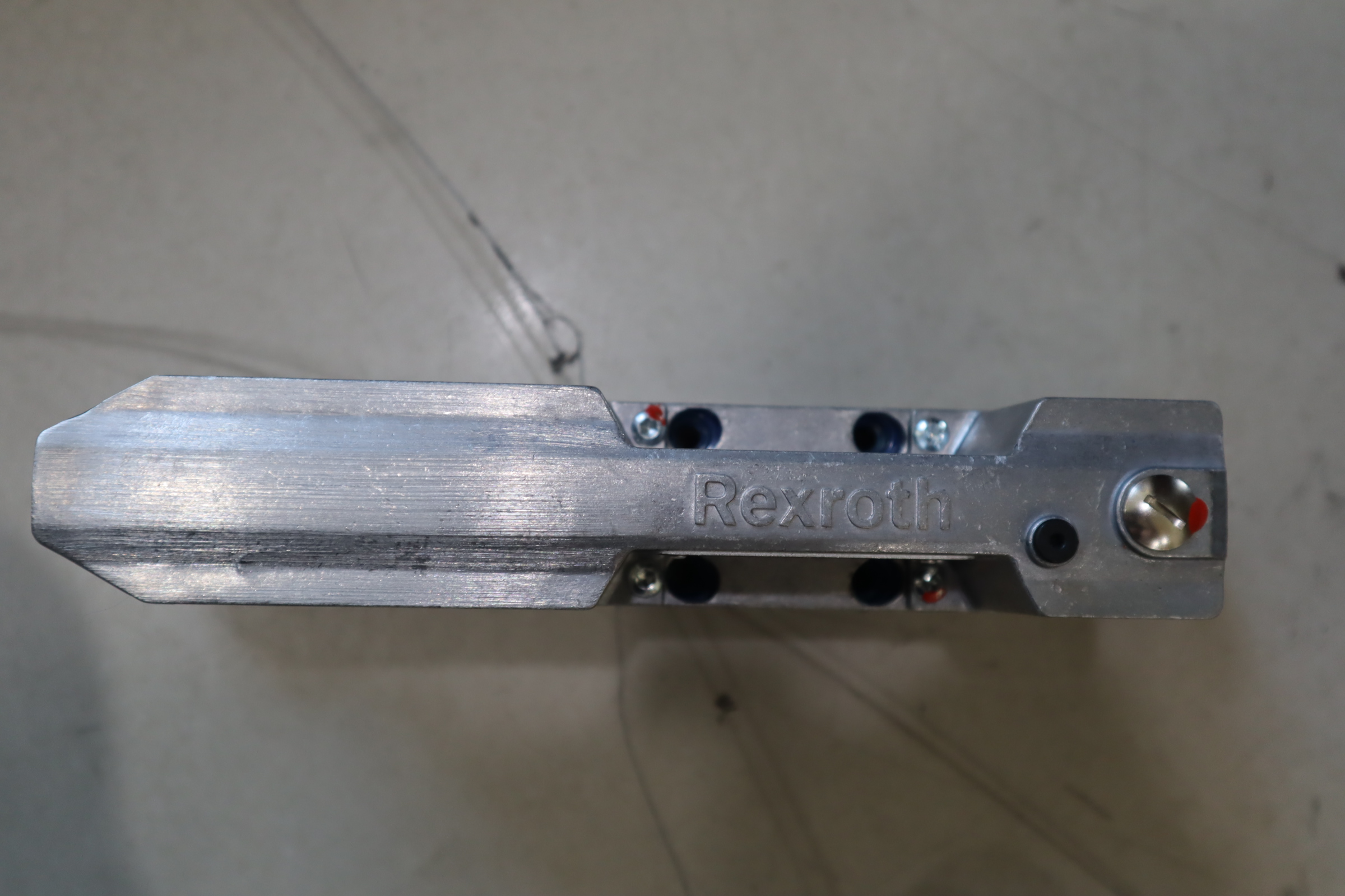 4WREE6V08-30/V/24F1 R901524353 德国力士乐REXROTH比例阀