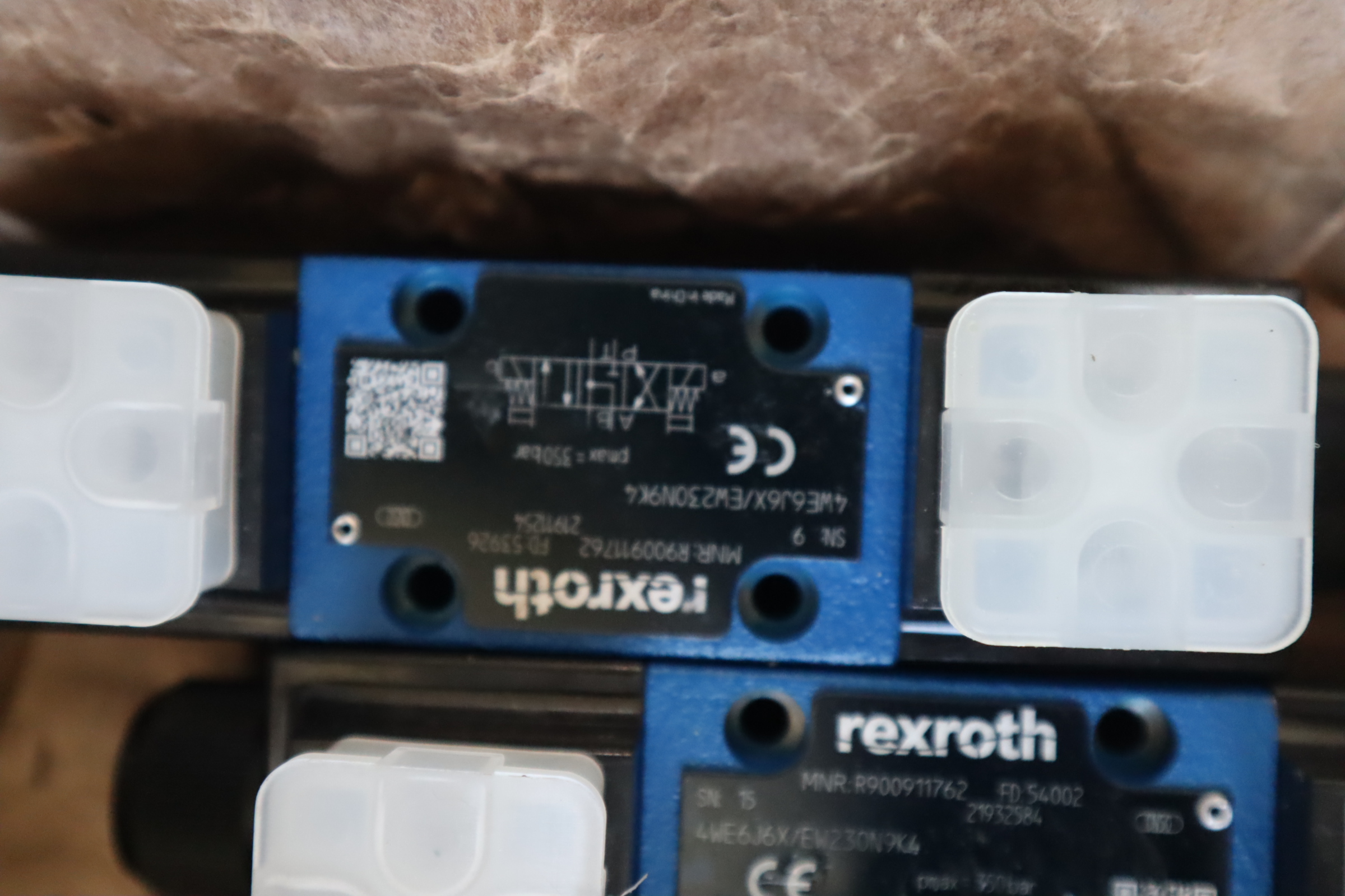 4WE6J6X/EW230N9K4 R900911762 4WE6J62/EW230N9K4 力士乐REXROTH