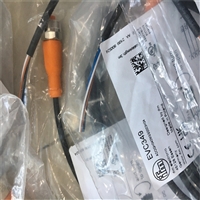 PN7070 IFM带显示屏的压力传感器