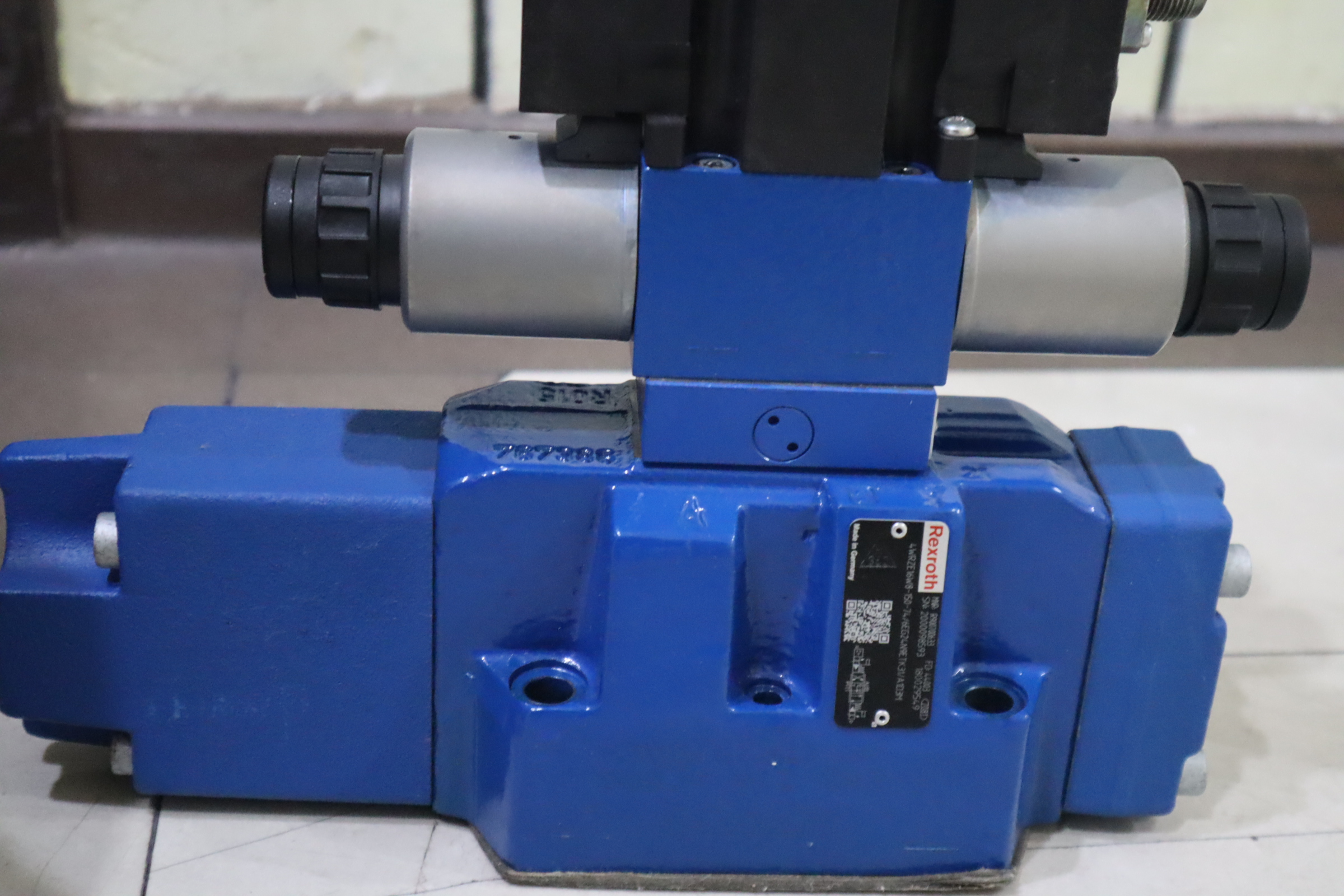 4WRZE16W8-150-74/6EG24N9ETK31/A1D3M R900700633 力士乐REXROTH