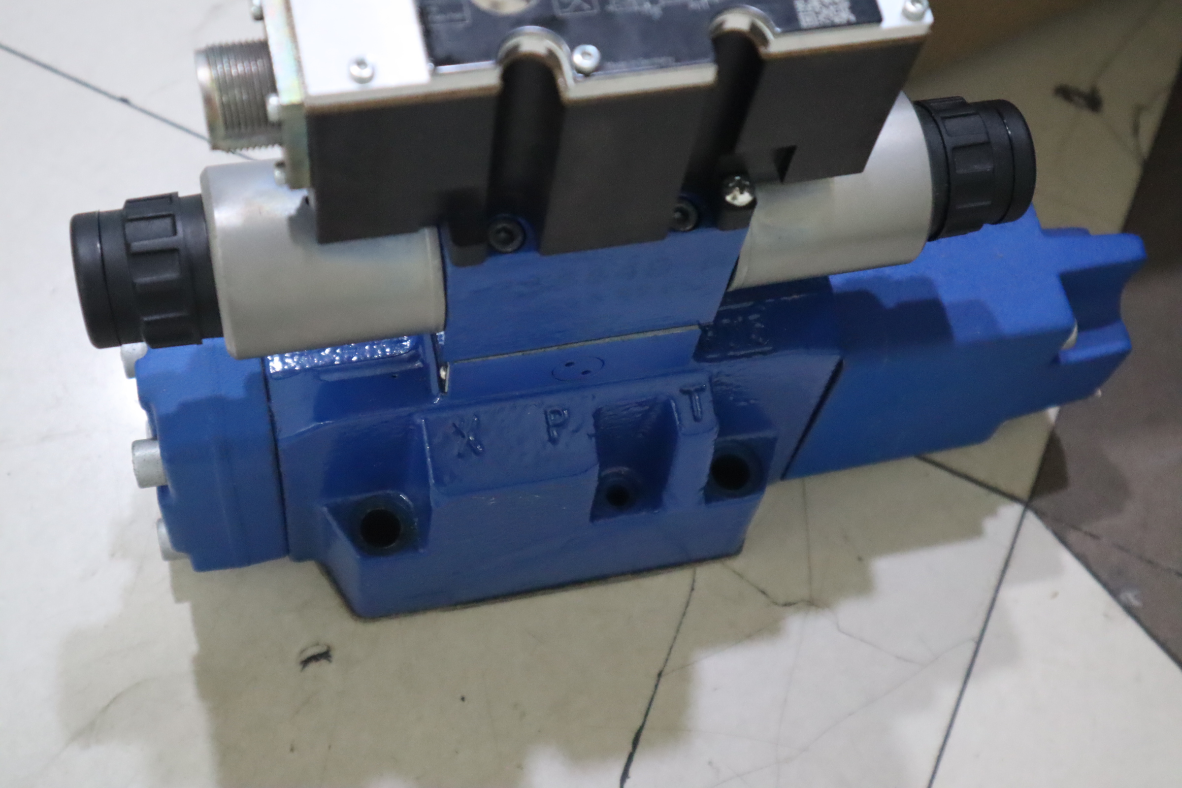 4WRZE16W8-150-74/6EG24N9ETK31/A1D3M R900700633 力士乐REXROTH