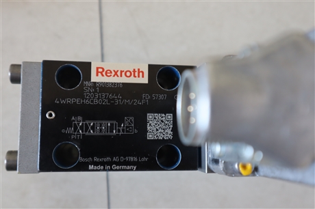 R901382376 4WRPEH6CB02L-31/M/24F1 德国力士乐REXROTH比例阀