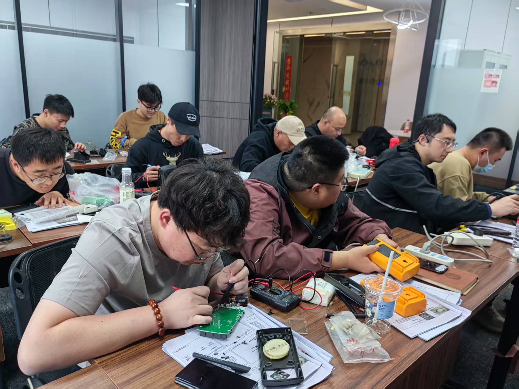 中專畢業求職無路？2個月逆襲醫療高薪崗！0基礎也能快速入門