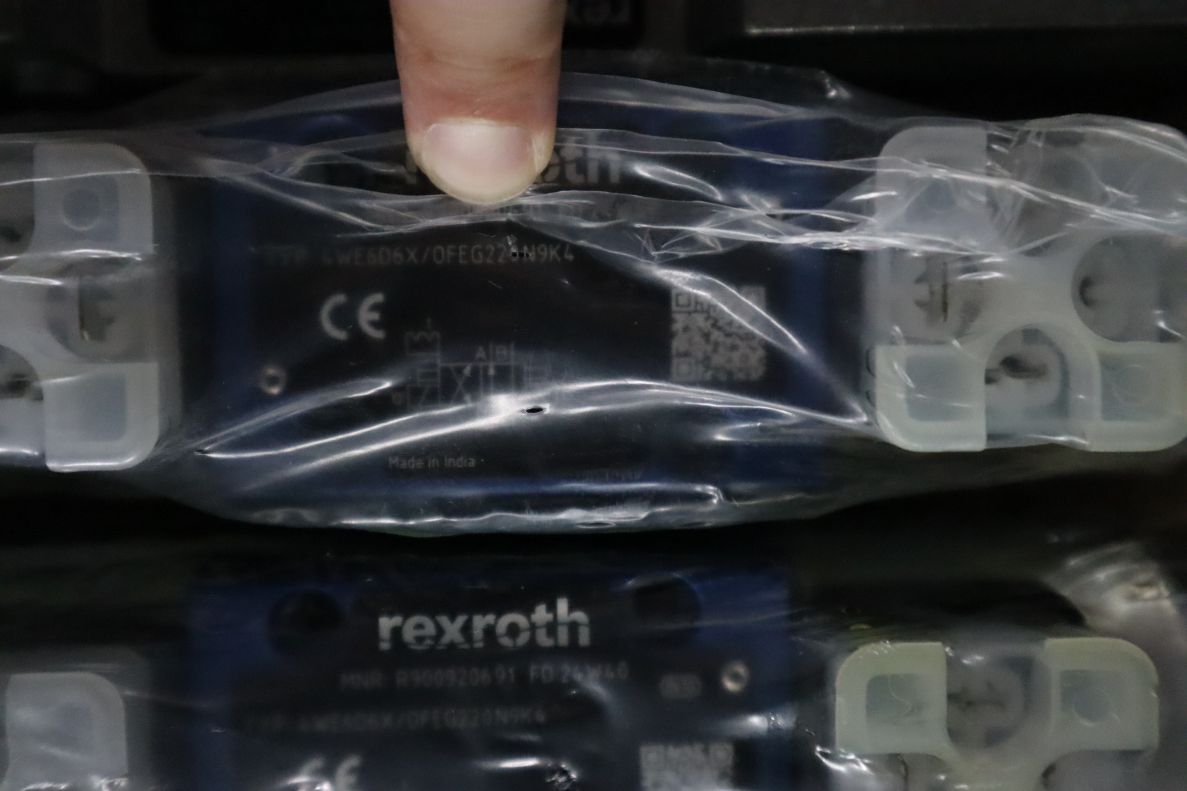 R900920691 4WE6D6X/OFEG220N9K4 德国力士乐REXROTH电磁阀