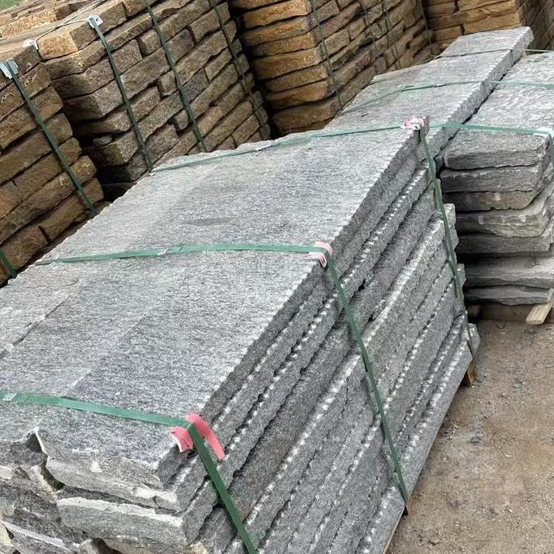 庭院设计 老石板台阶石厂家 仿古锈石旧石板 黄砂岩条石