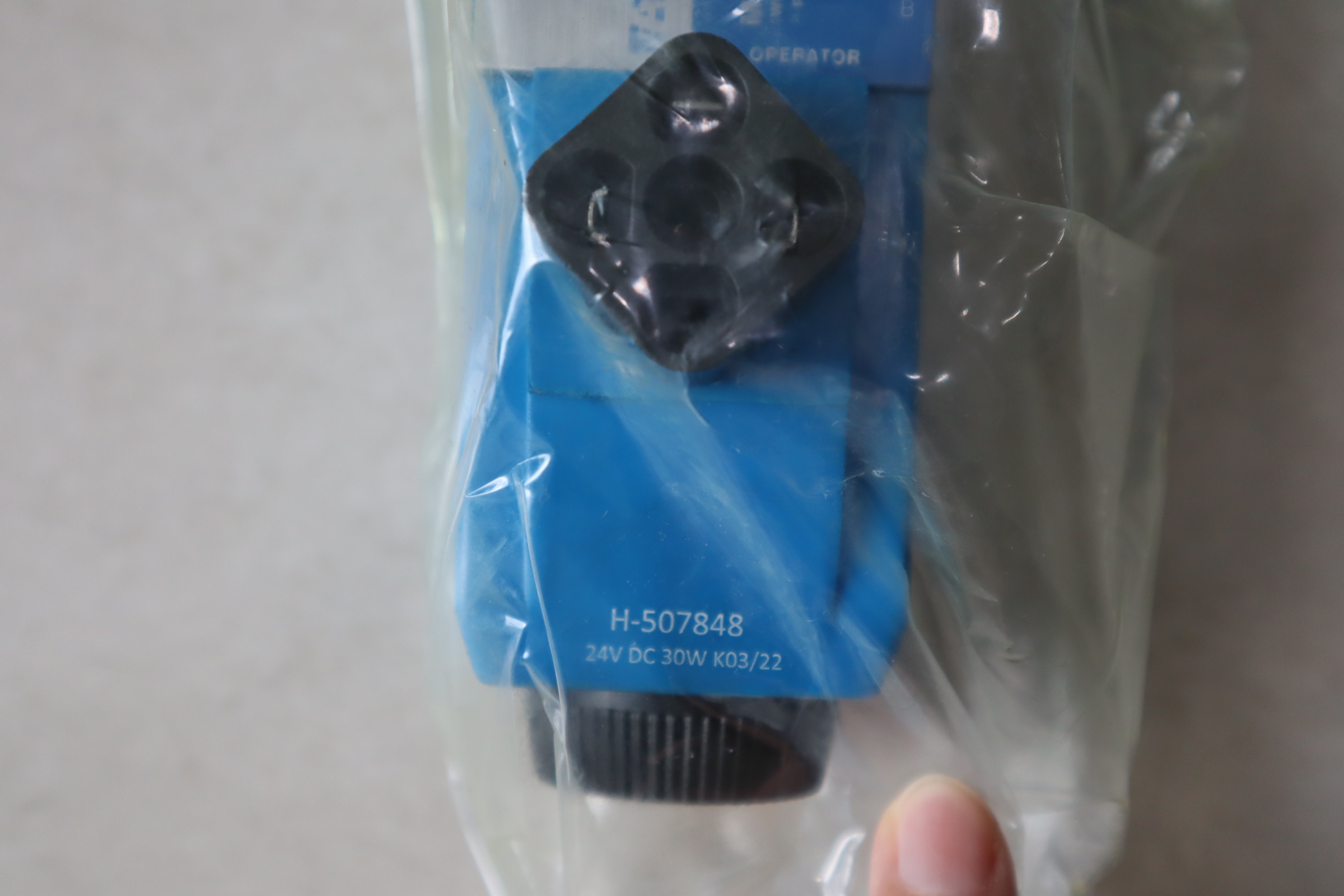 DG4V-3-2A-M-U-H7-69-EN124 6050120-002 H-507848 威格士VICKERS