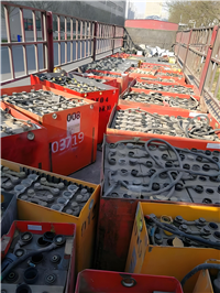 成都铅酸电池回收 叉车电瓶回收 废旧电瓶回收