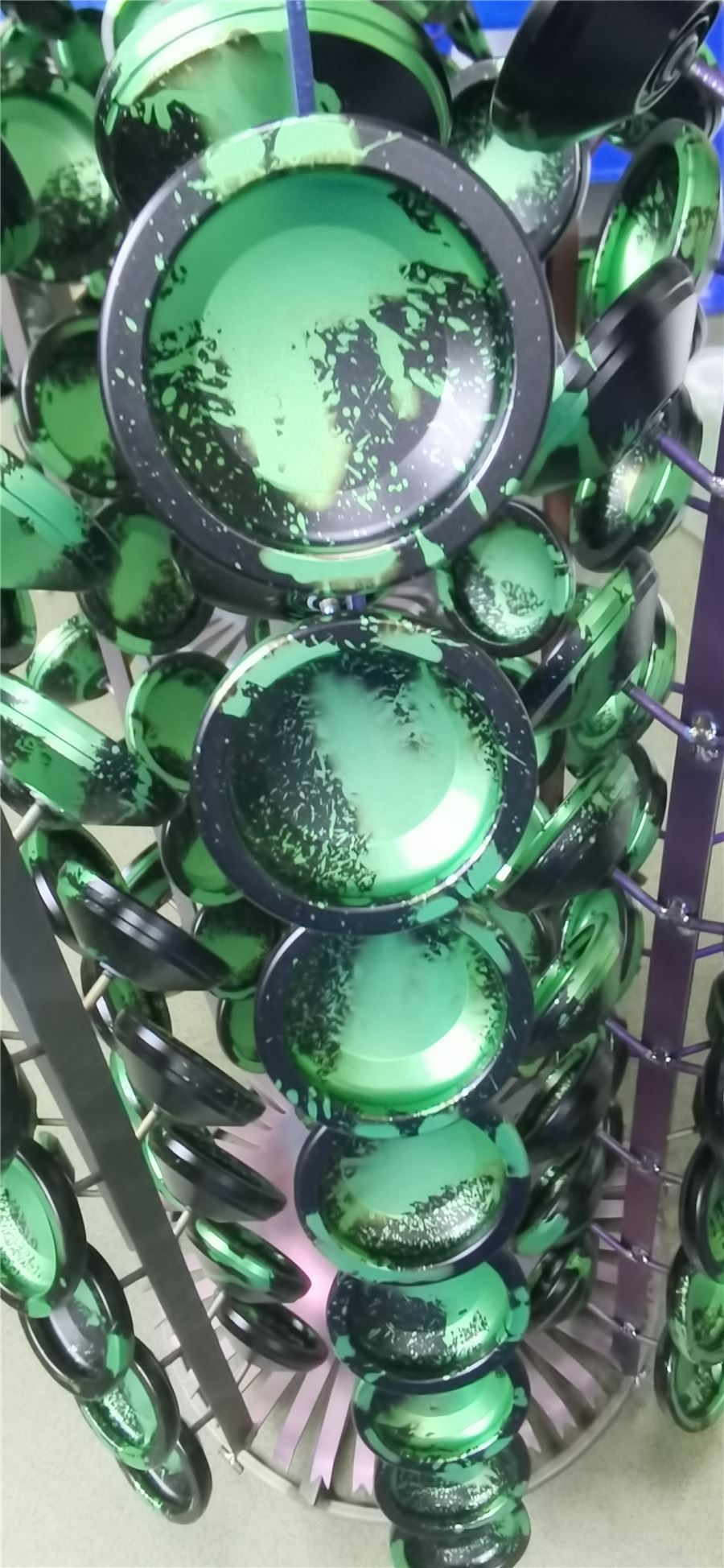 江苏压铸铝氧化采用ADC12压铸铝红色外壳锯切加工