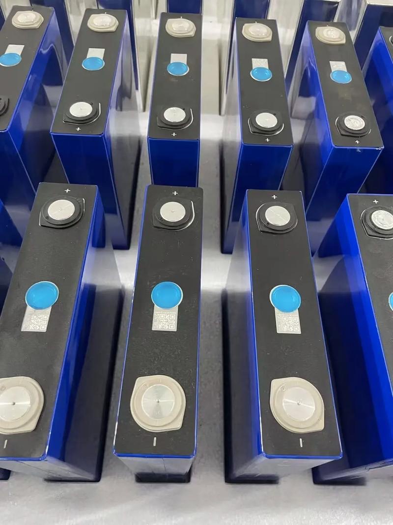 南 京 动力三元电池回收 旧磷酸铁锂电池收购 库存18650电池回 收