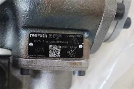 PV7-1X/16-30RE01MC0-08 R900533582 力士乐REXROTH叶片泵