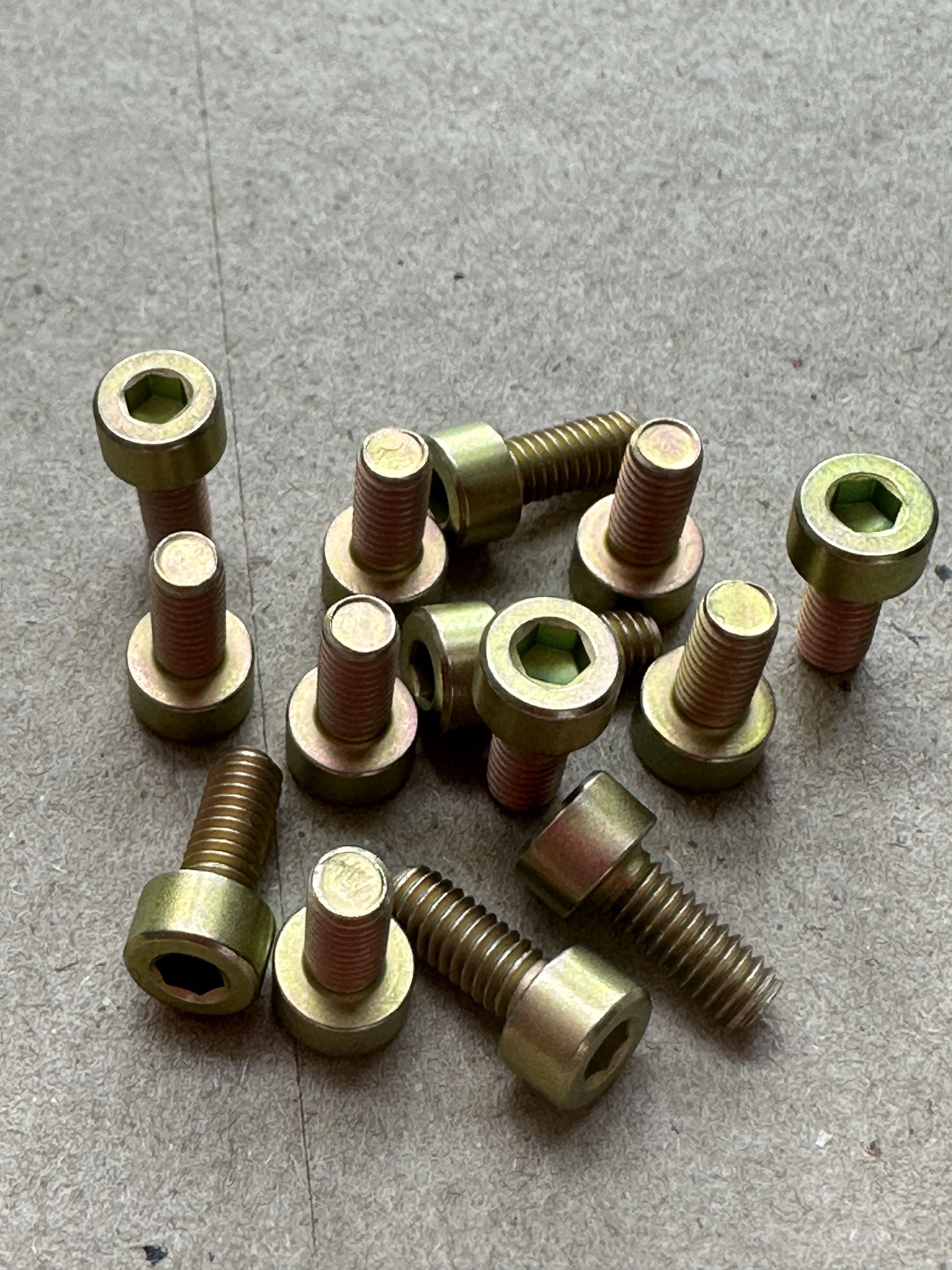 2001内六角圆柱头螺钉 m6m8 钢45镀锌并铬酸钝化