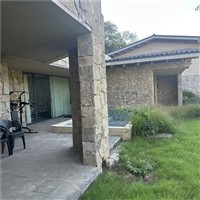 路径铺设 虎皮黄碎拼石 锈色板岩冰裂纹 满天星文化石地砖