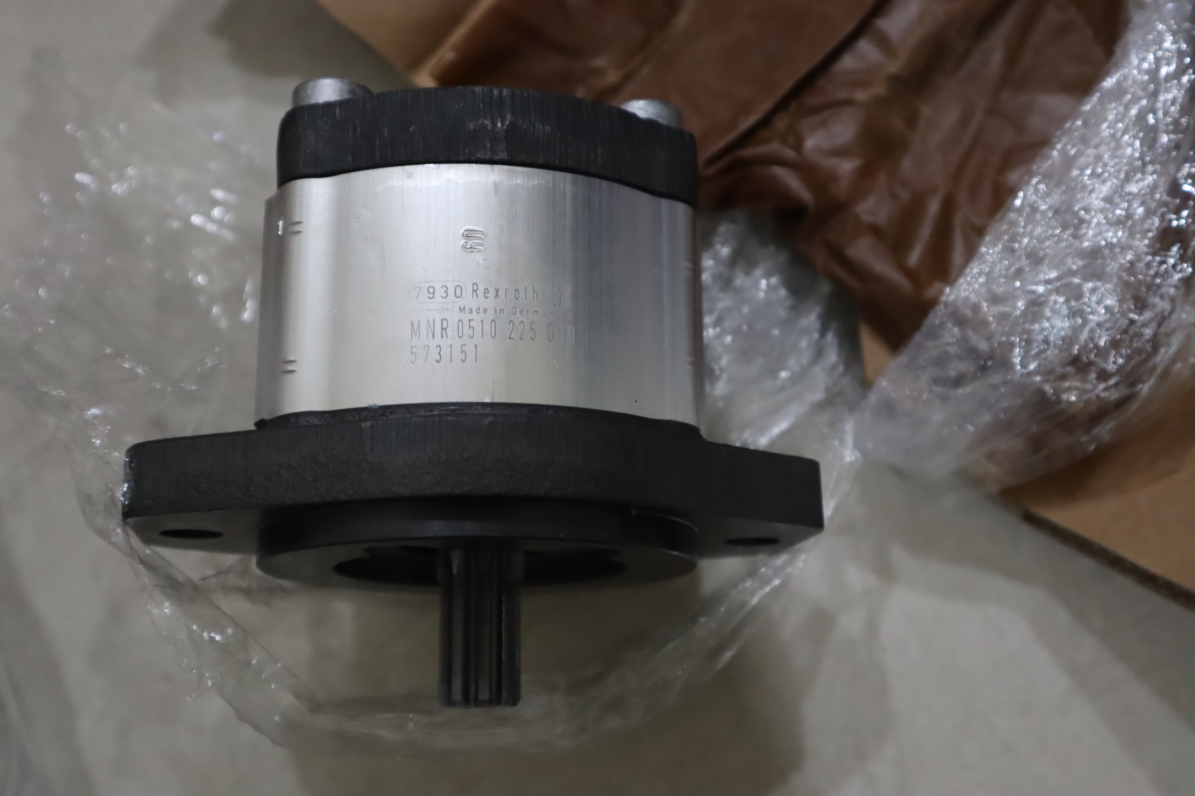 0510225010  AZPF-11-004RRR12MB-S0270 德国力士乐REXROTH齿轮泵 