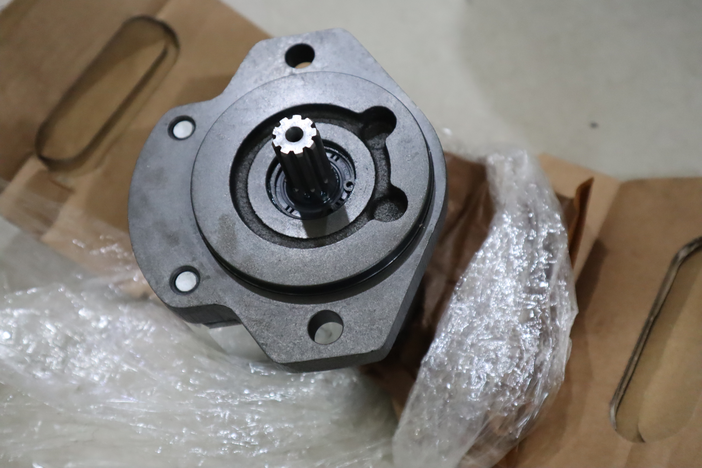 0510225010  AZPF-11-004RRR12MB-S0270 德国力士乐REXROTH齿轮泵 