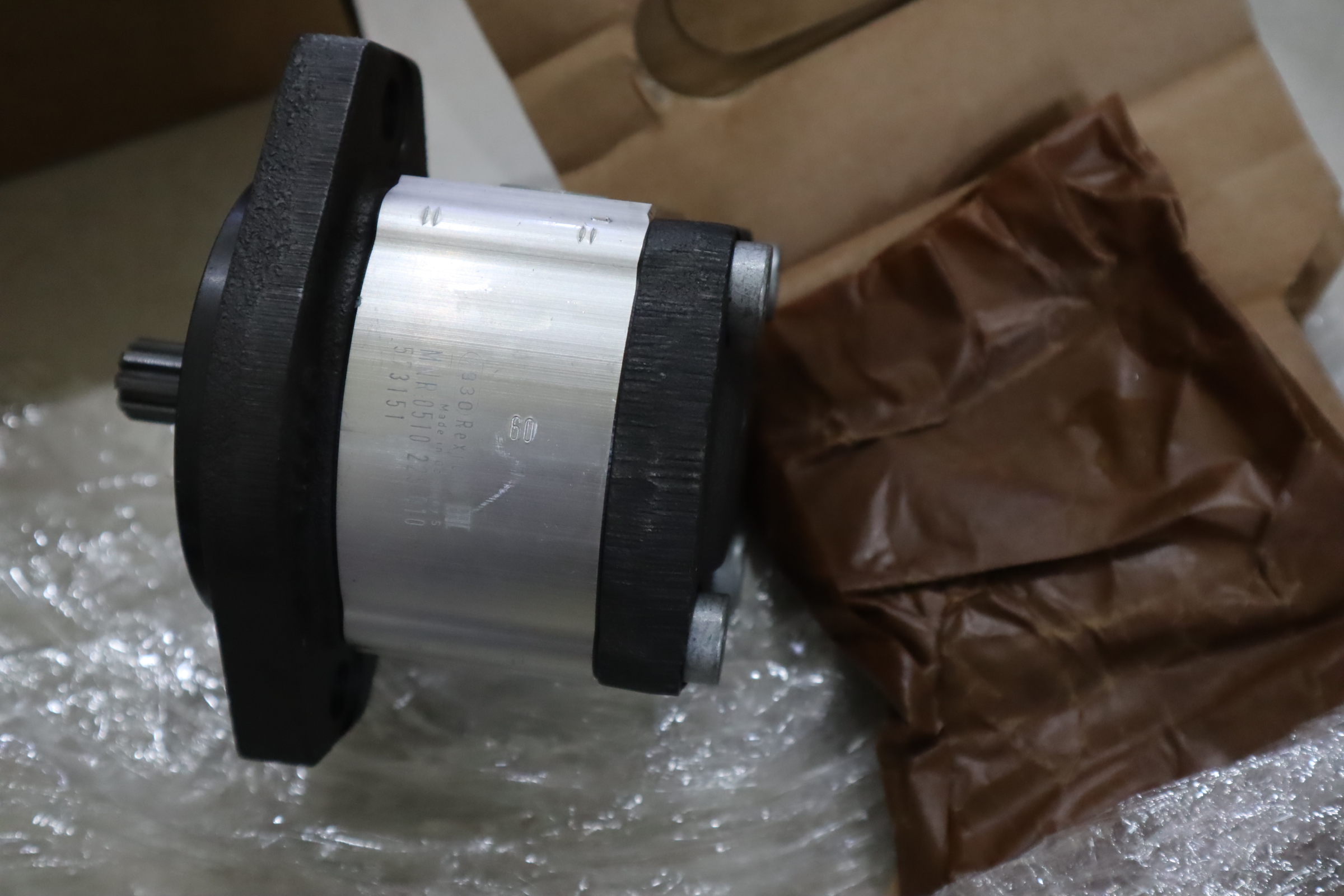 R900924557 H-4WEH16J72/6EG24N9ETS2K4/B10D3力士乐REXROTH电液阀