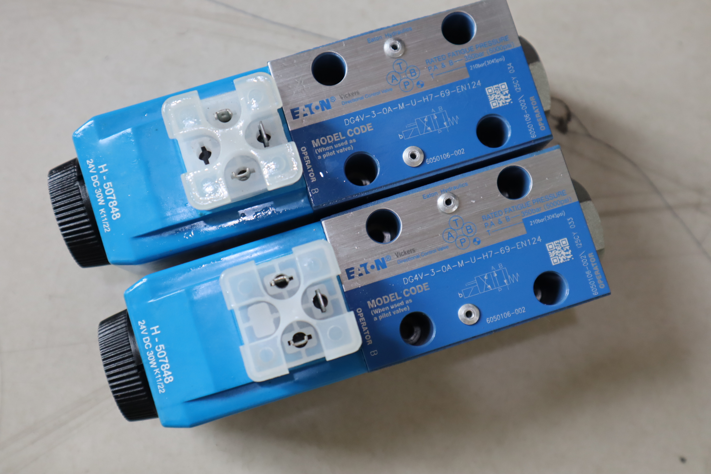 DG4V-3-0A-M-U-H7-69-EN124 6050102-002 威格士VICKERS伊顿EATON