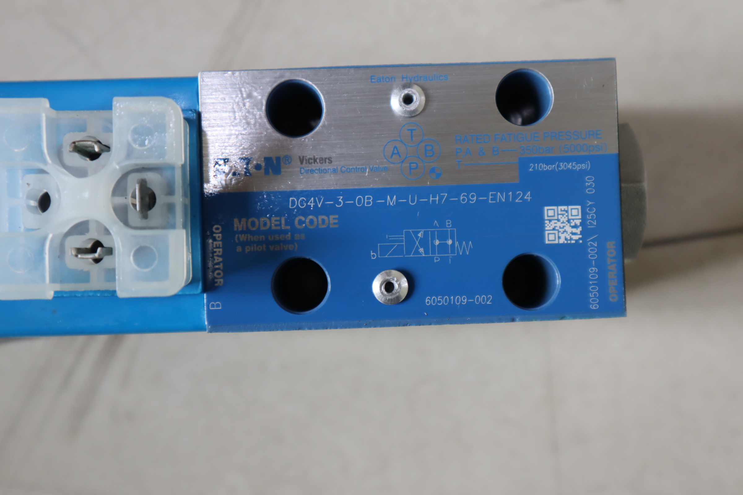 DG4V-3-0B-M-U-H7-69-EN124 6050109-002 威格士VICKERS伊顿EATON