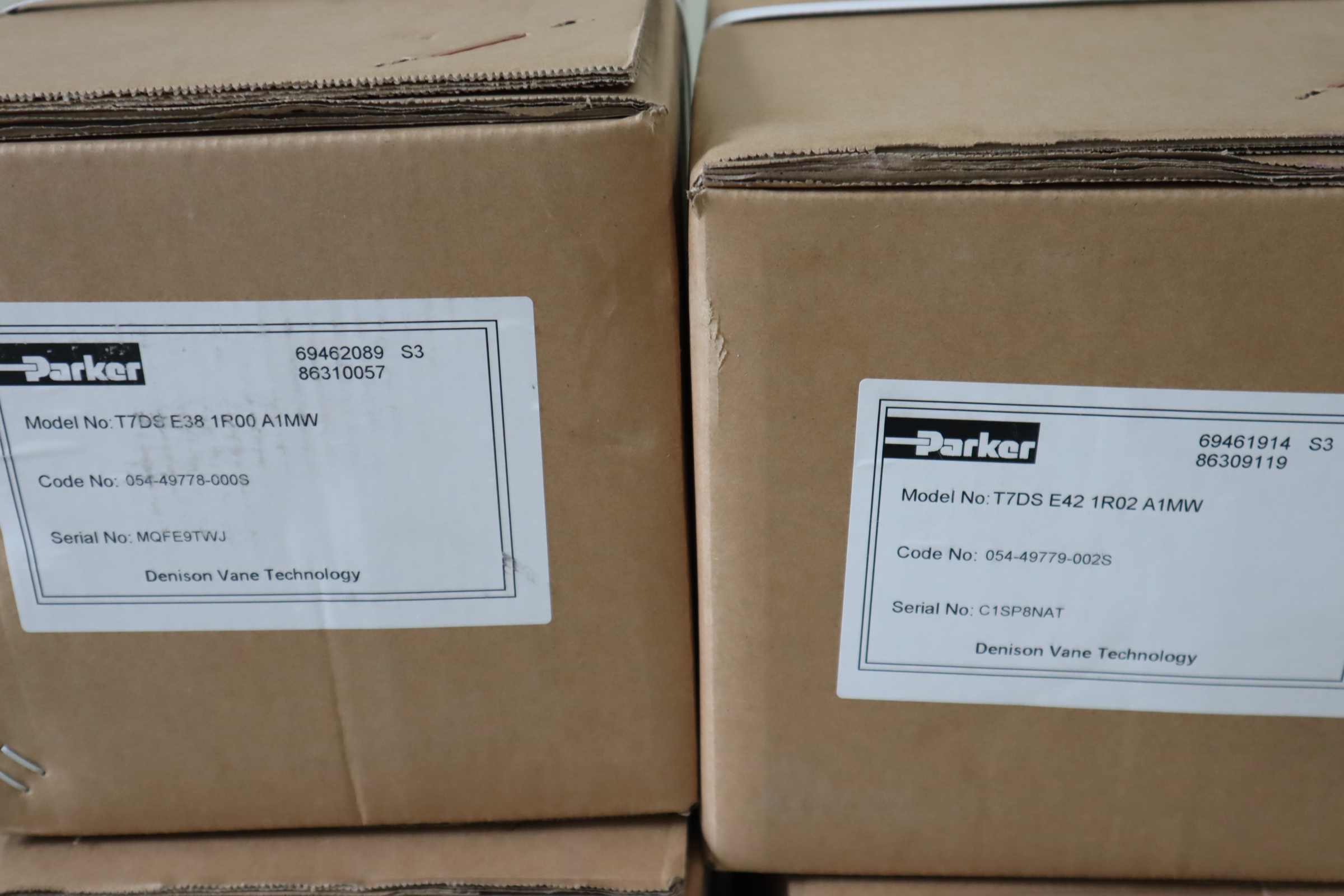 T7DS E42 1R02 A1MW 054-49779-002S派克PARKER丹尼逊DENISO泵