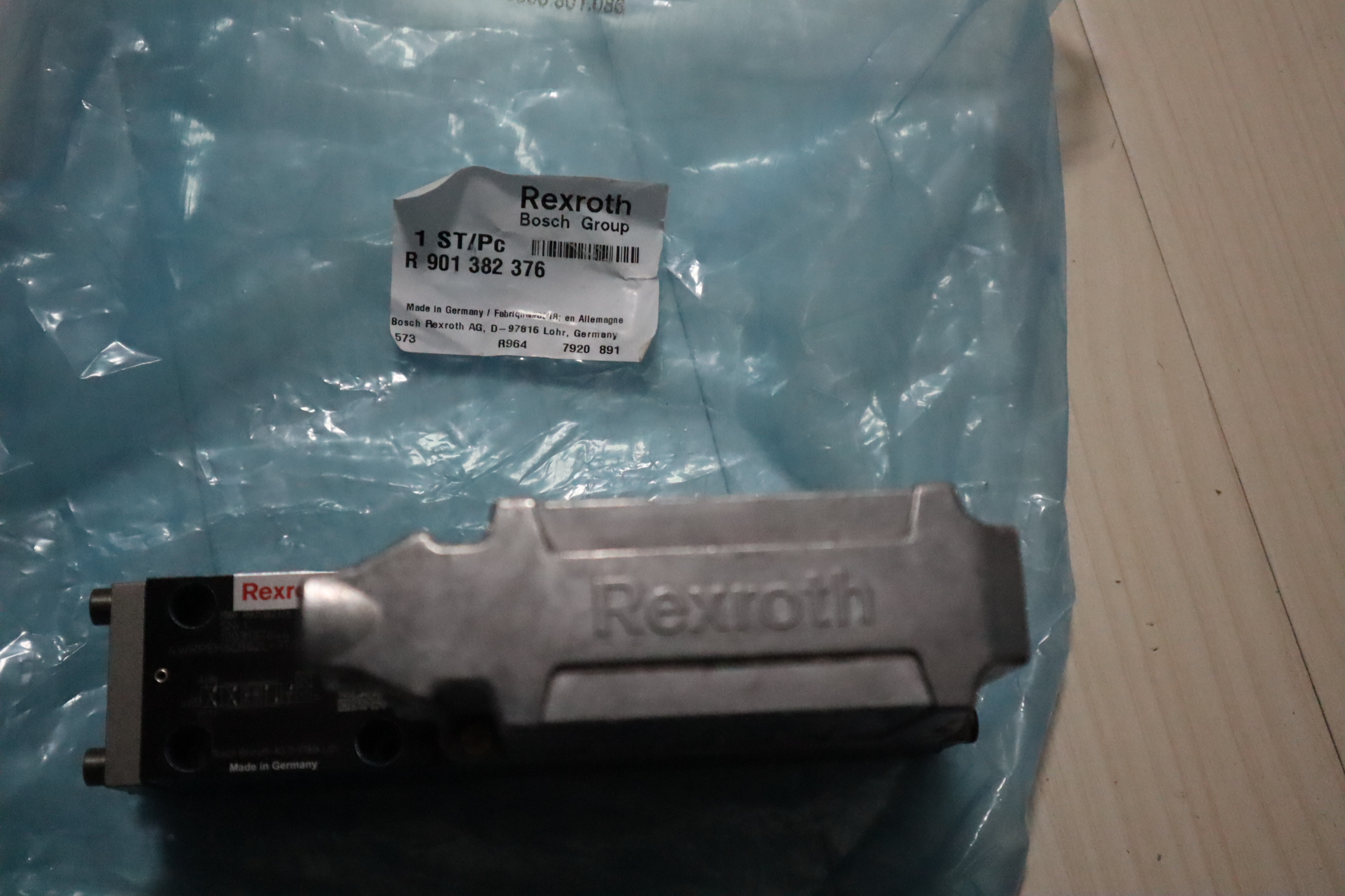 4WRPEH6CB02L-31/M/24F1 R901382376 力士乐REXROTH比例高频响阀