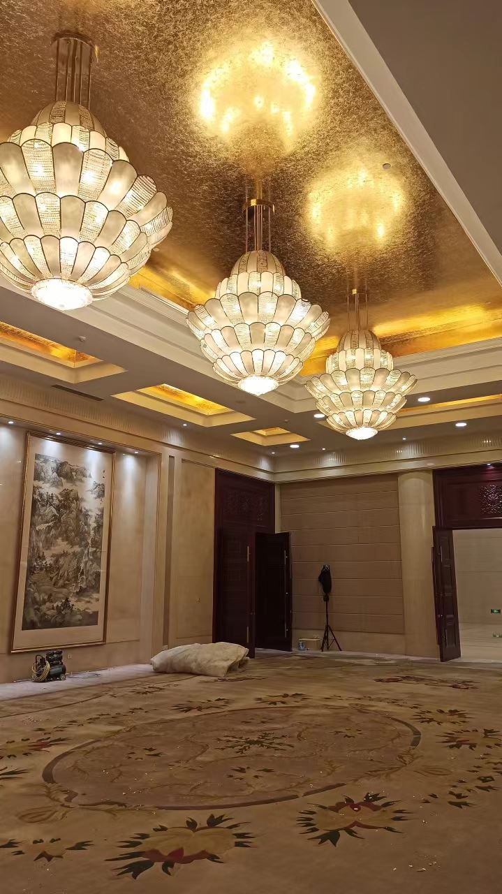 墙面装饰贴玫瑰金手抓金多钱一平施工后色泽艳丽 粘贴结实