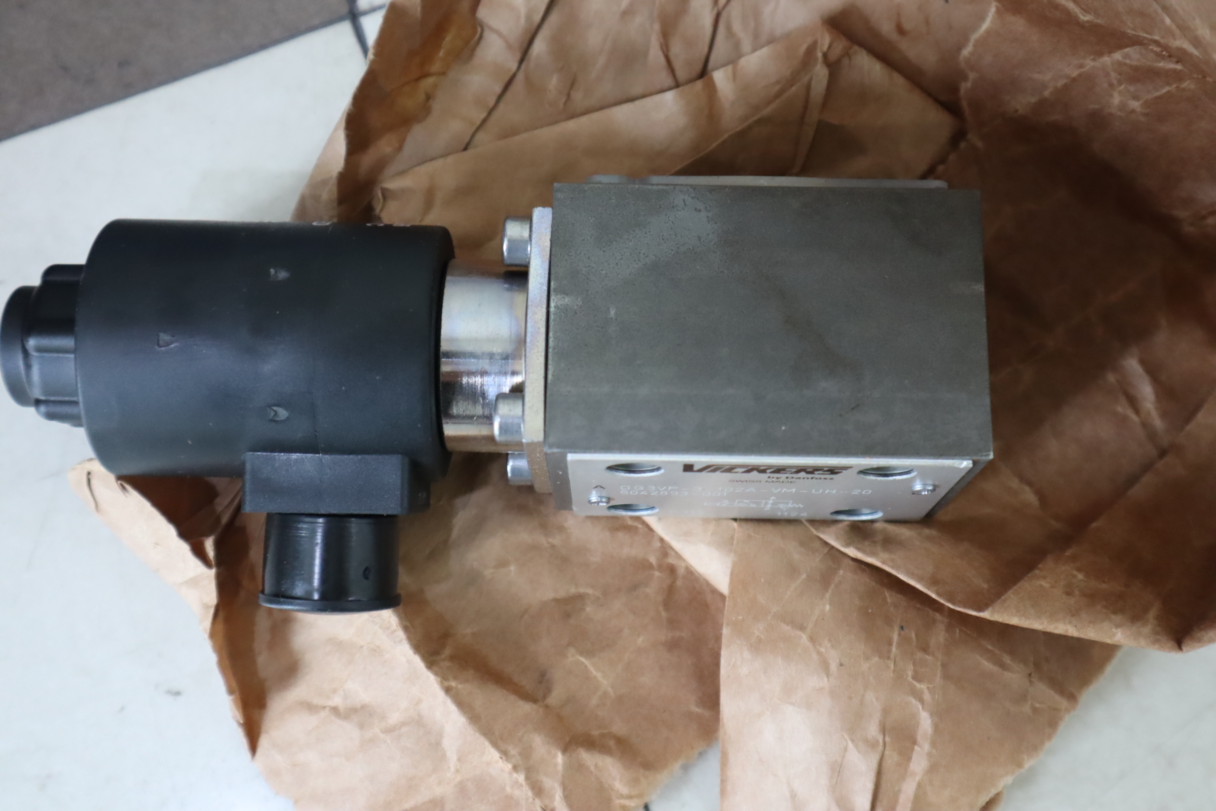 280756 24V DC 31W ED 威格士VICKERS伊顿EATON电磁阀线圈