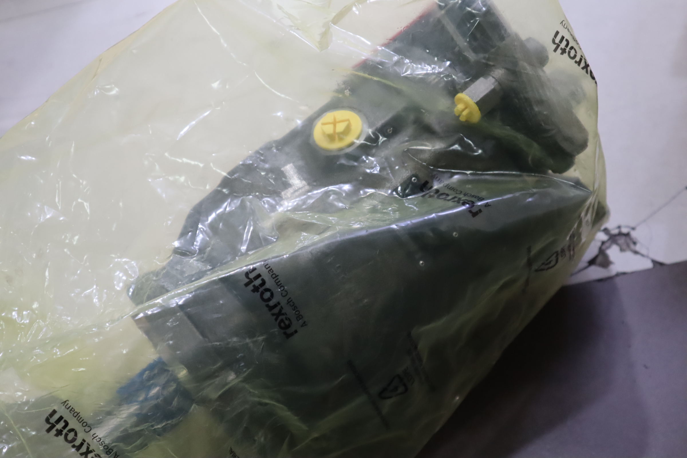 A A10VSO100DFR1/31R-VPA12N00 R910920847 力士乐REXROTH泵