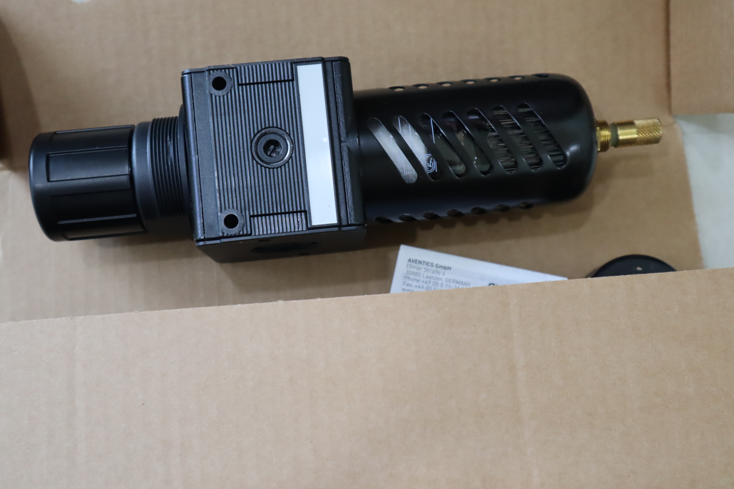 0821300354 R412015552 德国安沃驰AVENTICS气动阀