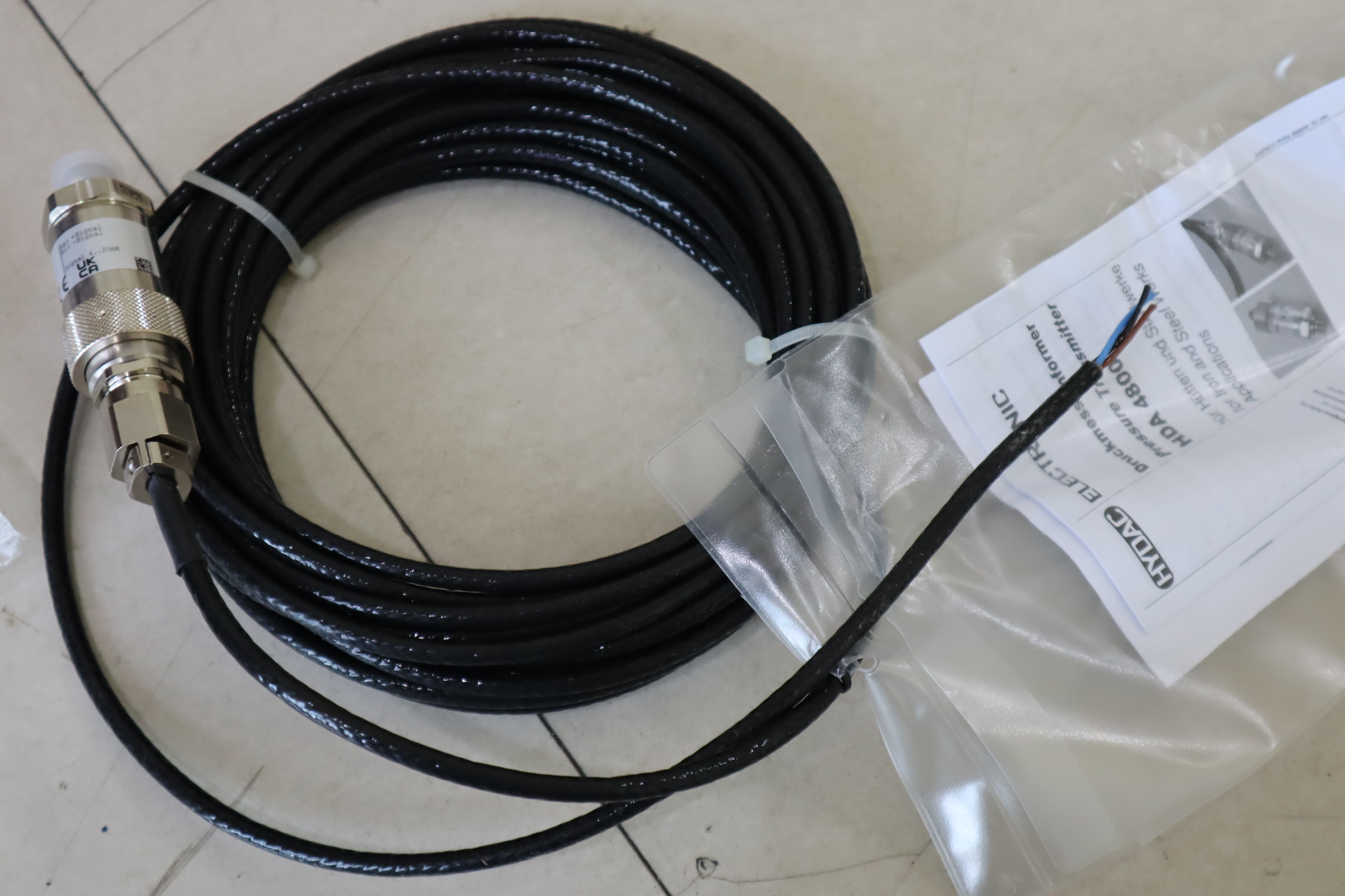 HDA 4840-A-400-42410m 925597 德国贺德克HYDAC压力温度传感器