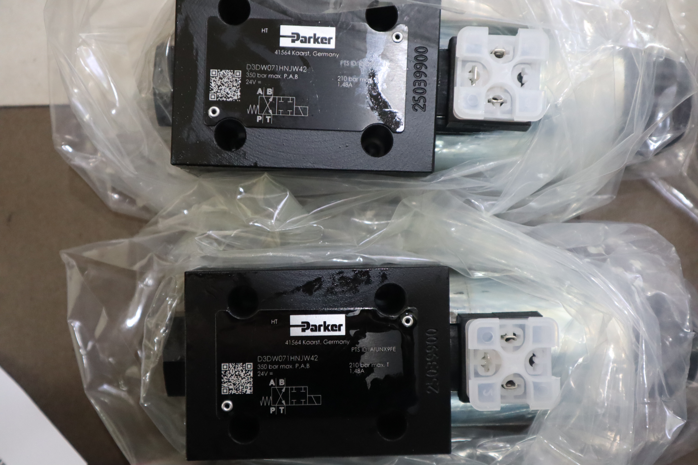 D3DW071HNJW42 美国派克PARKER电磁阀 S1-024F80 24VDC 1.48A线圈