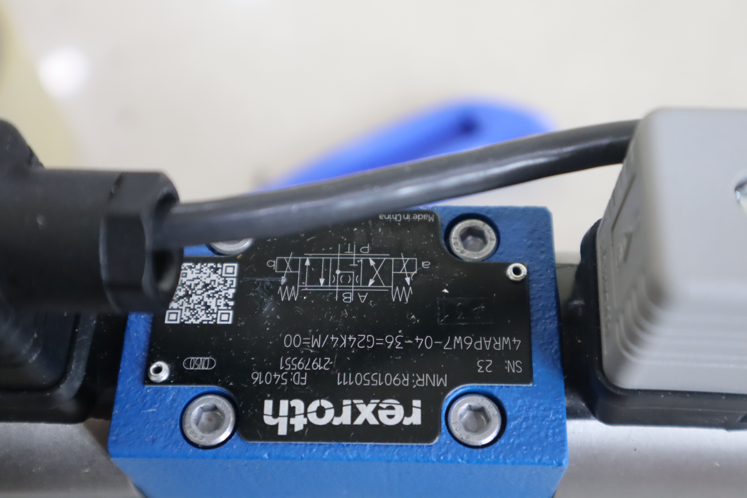 4WRKE16W6-200P-3X/6EG24K31/A1D3M R901157494力士乐REXROTH阀