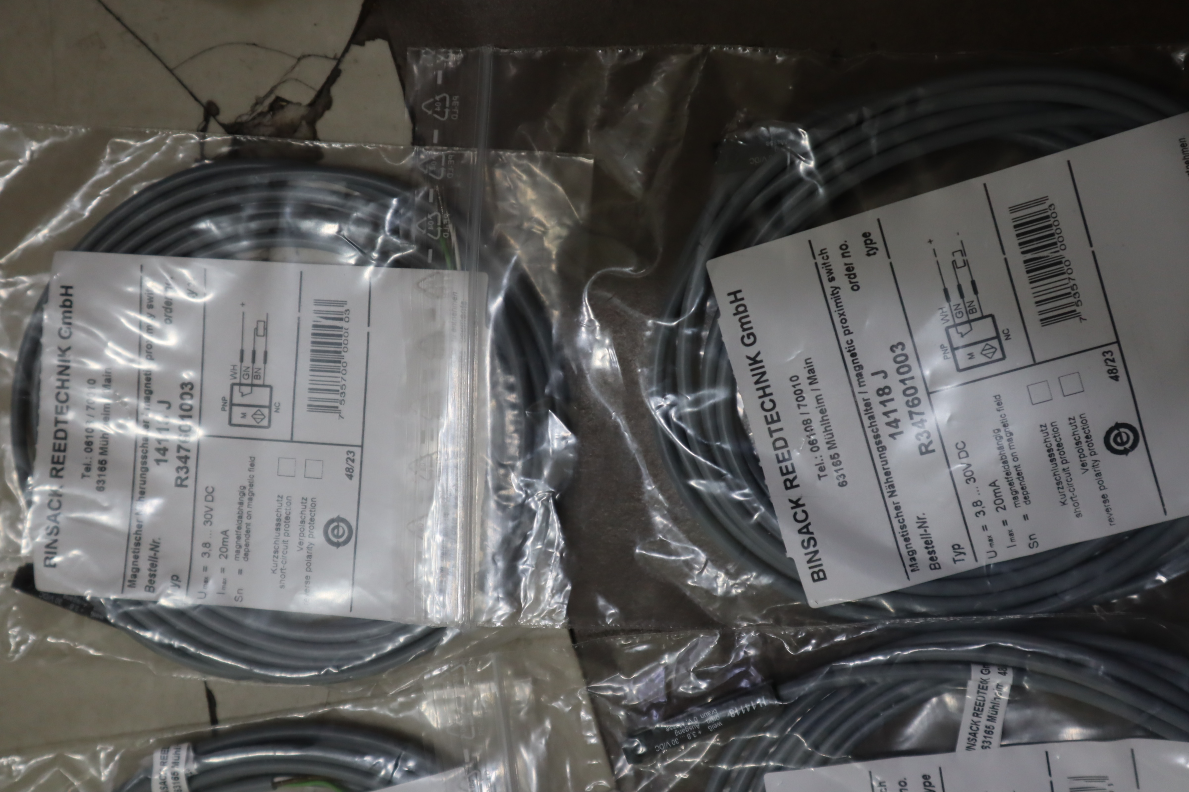 R347601003 磁场传感器 HALL PNP-NC H 14118 & 德国力士乐REXROTH