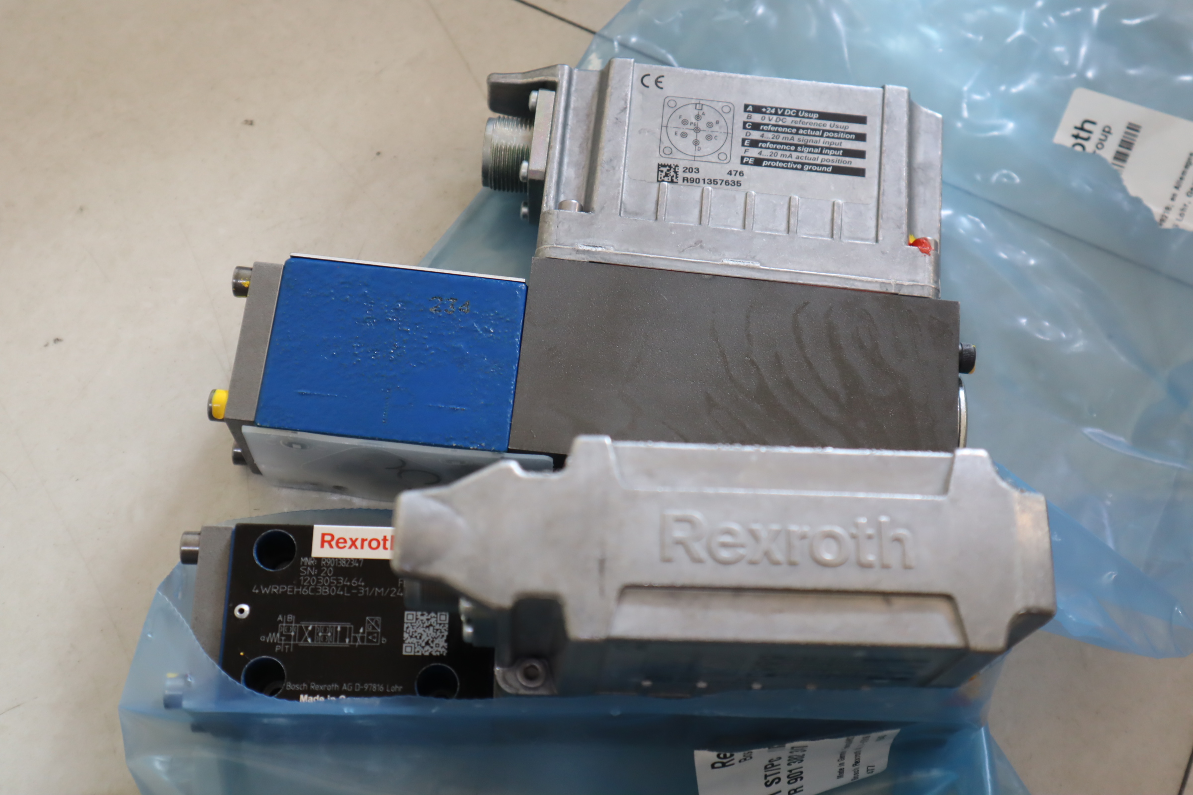 4WRPEH6C3B04L-3X/M/24F1 R901382347 力士乐REXROTH比例阀